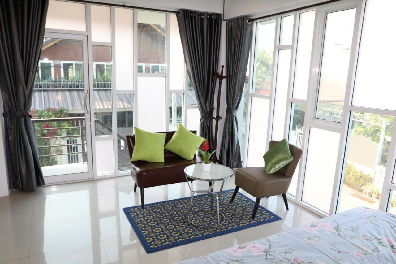 Close Maya Nimman 5Bedroom Villa Chiang Mai Extérieur photo