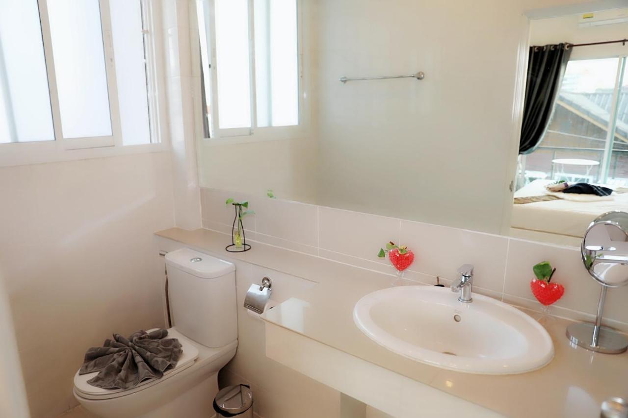 Close Maya Nimman 5Bedroom Villa Chiang Mai Extérieur photo